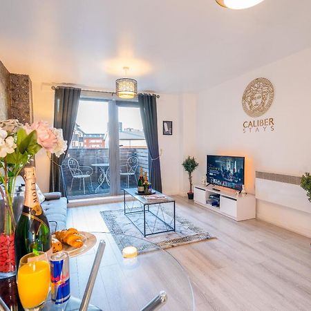 Caliber Stays Birmingham Bliss - Medusa Suite Apartments - Central 2-Bed Retreat - City Attractions, Sleeps 4, Free Netflix, Nearby Parking & Close Proximity - Bullring, Grand Central, The Cube - 5 Minutes Walk 外观 照片