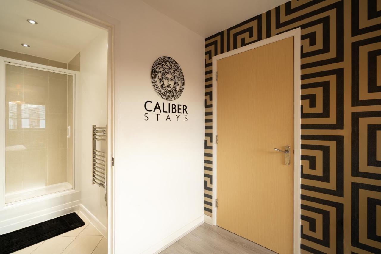Caliber Stays Birmingham Bliss - Medusa Suite Apartments - Central 2-Bed Retreat - City Attractions, Sleeps 4, Free Netflix, Nearby Parking & Close Proximity - Bullring, Grand Central, The Cube - 5 Minutes Walk 外观 照片