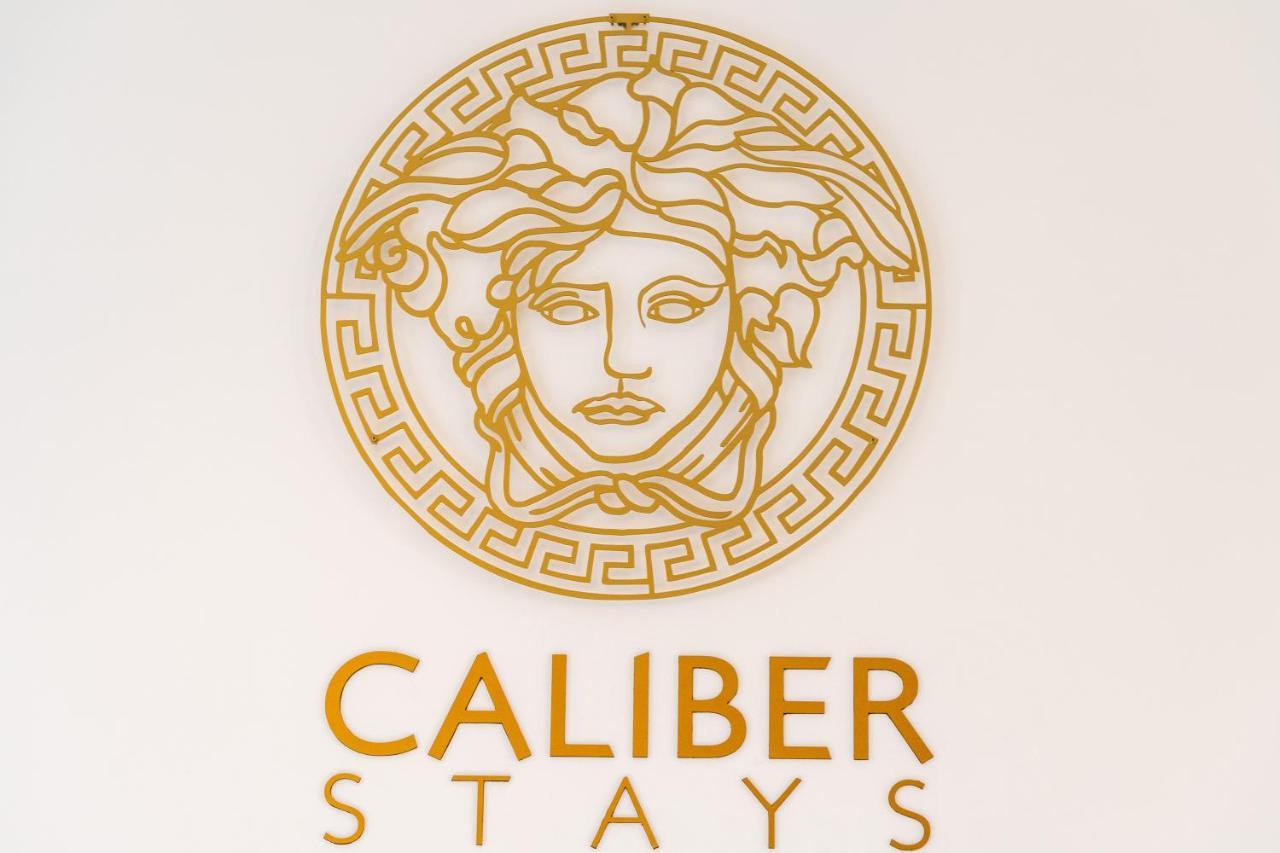Caliber Stays Birmingham Bliss - Medusa Suite Apartments - Central 2-Bed Retreat - City Attractions, Sleeps 4, Free Netflix, Nearby Parking & Close Proximity - Bullring, Grand Central, The Cube - 5 Minutes Walk 外观 照片